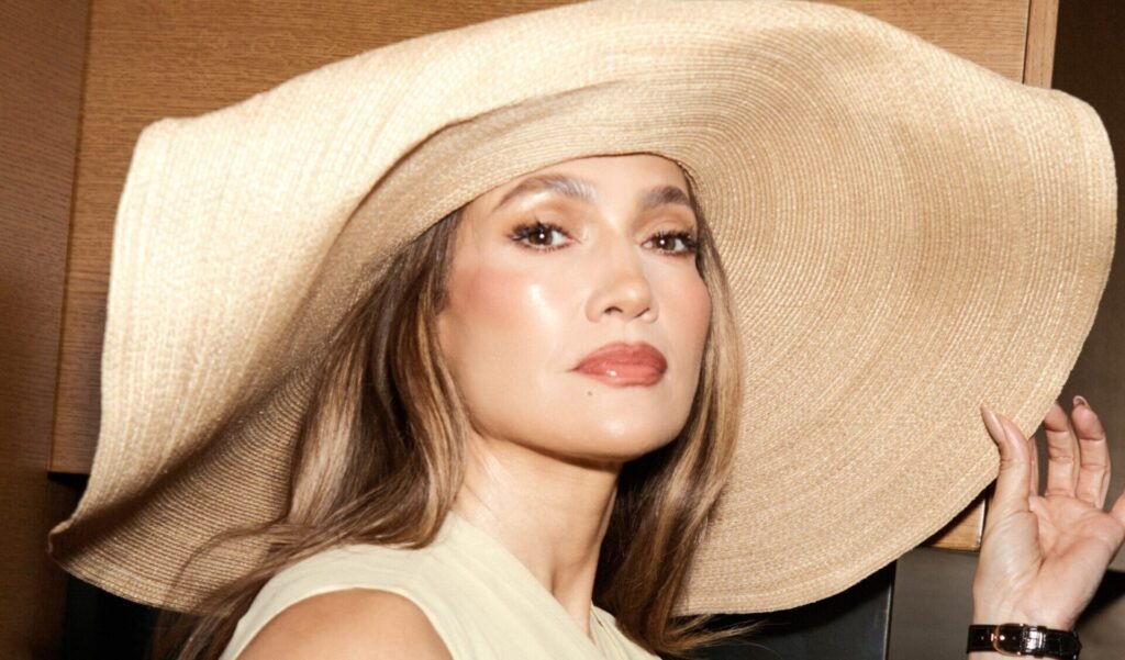 Jennifer Lopez Swaps the Red Carpet for Tea and a Tennis Racket Jennifer Lopez Swaps the Red Carpet for Tea and a Tennis Racket