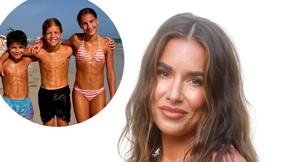 Jessie James Decker’s Kids Flaunt Their Abs at the Beach Jessie James Decker's Kids Flaunt Their Abs at the Beach