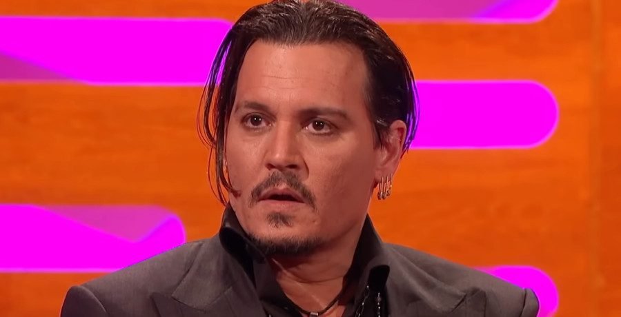 Johnny Depp Looks Unrecognizable While Promoting New Movie Johnny Depp Looks Unrecognizable While Promoting New Movie