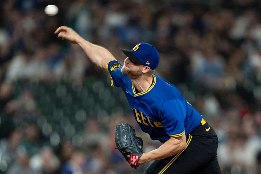 KBO’s Samsung Lions Sign Austin Voth KBO's Samsung Lions Sign Austin Voth