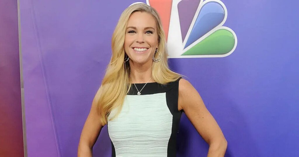 Kate Gosselin Wears ‘Little House on the Prairie’ Outfit 