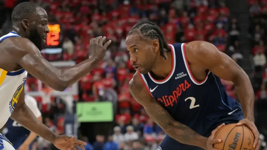 Kawhi Leonard Trade Makes Toronto Raptors Instant Eastern Conference Contenders Kawhi Leonard Trade Makes Toronto Raptors Instant Eastern Conference Contenders