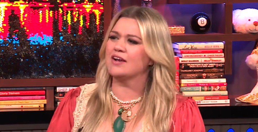 Kelly Clarkson Jokes About NBC Firing After Talk Show’s End Kelly Clarkson Jokes About NBC Firing After Talk Show's End