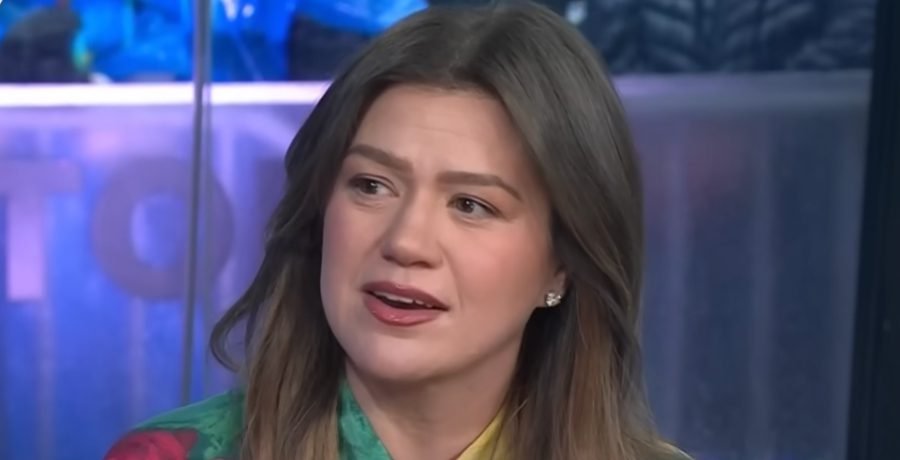 Kelly Clarkson Teases New Music As Talk Show Comes To An End Kelly Clarkson Teases New Music As Talk Show Comes To An End