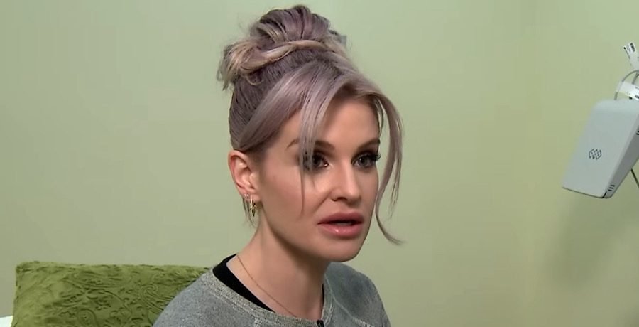 Kelly Osbourne Permanently Memorializes Late Father, Ozzy Kelly Osbourne Permanently Memorializes Late Father, Ozzy
