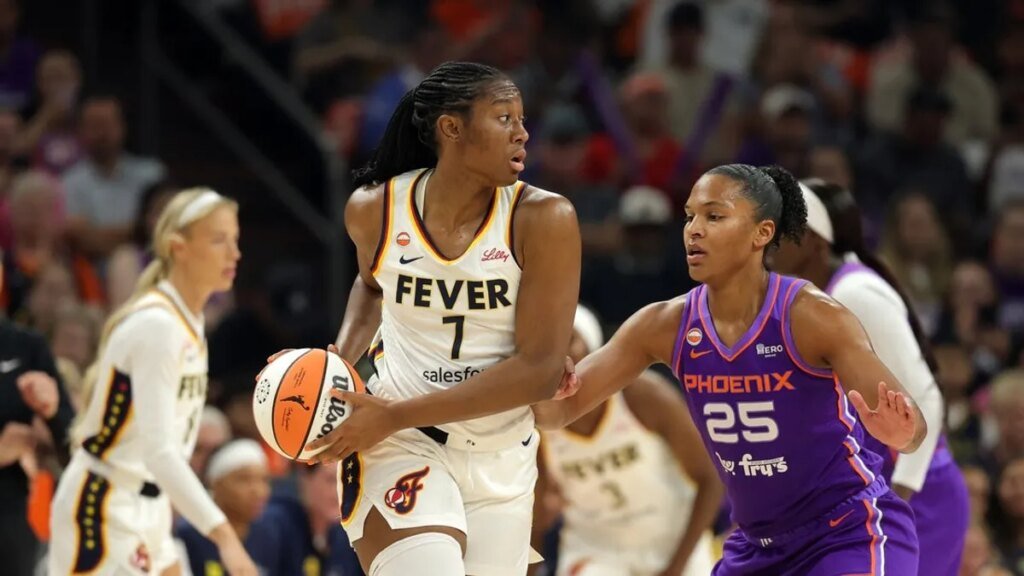 Kelsey Mitchell lifts Fever over Mercury in wild finish Kelsey Mitchell lifts Fever over Mercury in wild finish