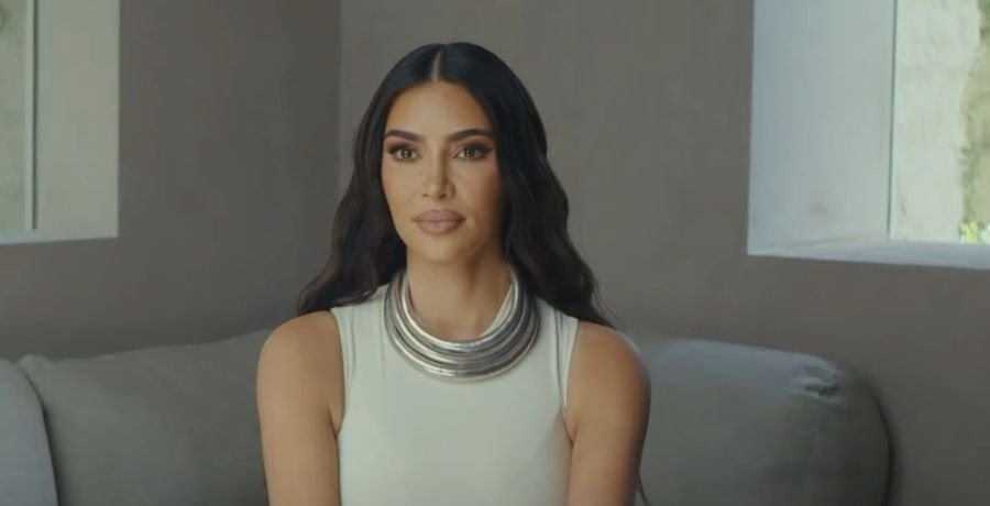 Kim Kardashian Roasted For Posting Vacation Pics When MJ Died Kim Kardashian Roasted For Posting Vacation Pics When MJ Died
