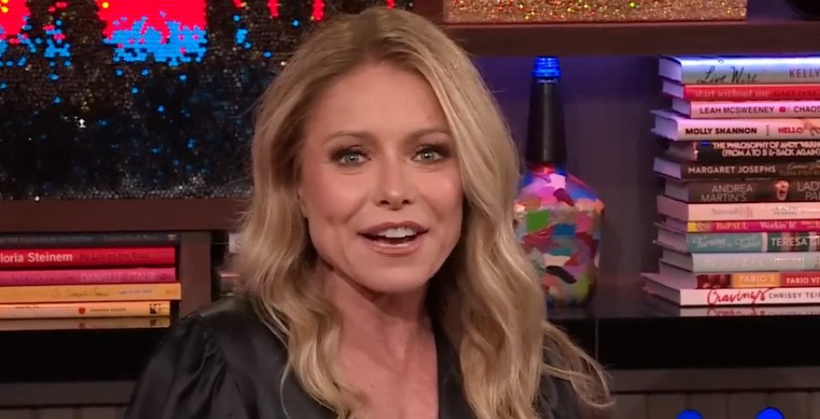 ‘LIVE’ Kelly Ripa Ignores Doctor’s Orders After Surgery 'LIVE' Kelly Ripa Ignores Doctor's Orders After Surgery