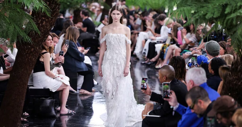 LVMH Fashion Sales Rise 1% With Dior Turnaround in Focus
