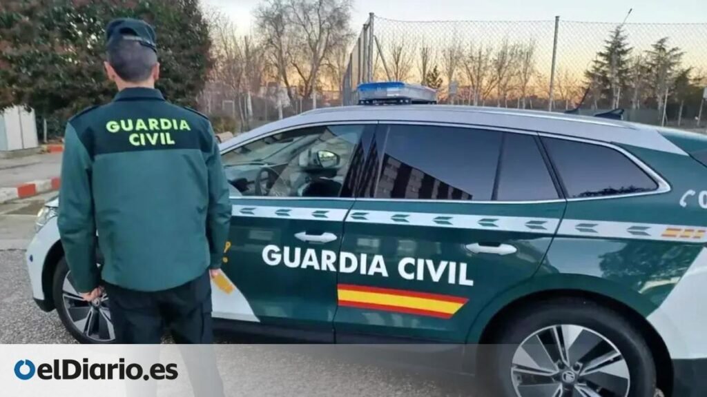 La jueza envía a prisión al hombre detenido por matar supuestamente a su mujer y una de sus hijas y herir a otra La jueza envía a prisión al hombre detenido por matar supuestamente a su mujer y una de sus hijas y herir a otra