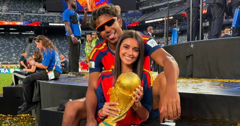 Lamine Yamal’s Girlfriend Poses With World Cup Trophy Lamine Yamal’s Girlfriend Poses With World Cup Trophy