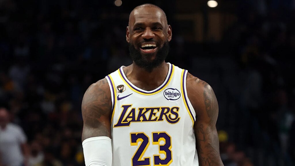 LeBron James Announces Which NBA Team He’s Chosen LeBron James Announces Which NBA Team He's Chosen