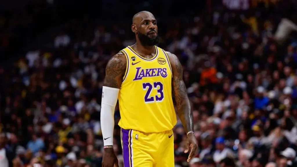 LeBron James Gambled Legacy Over Nostalgia With His Sixers Decision LeBron James Gambled Legacy Over Nostalgia With His Sixers Decision