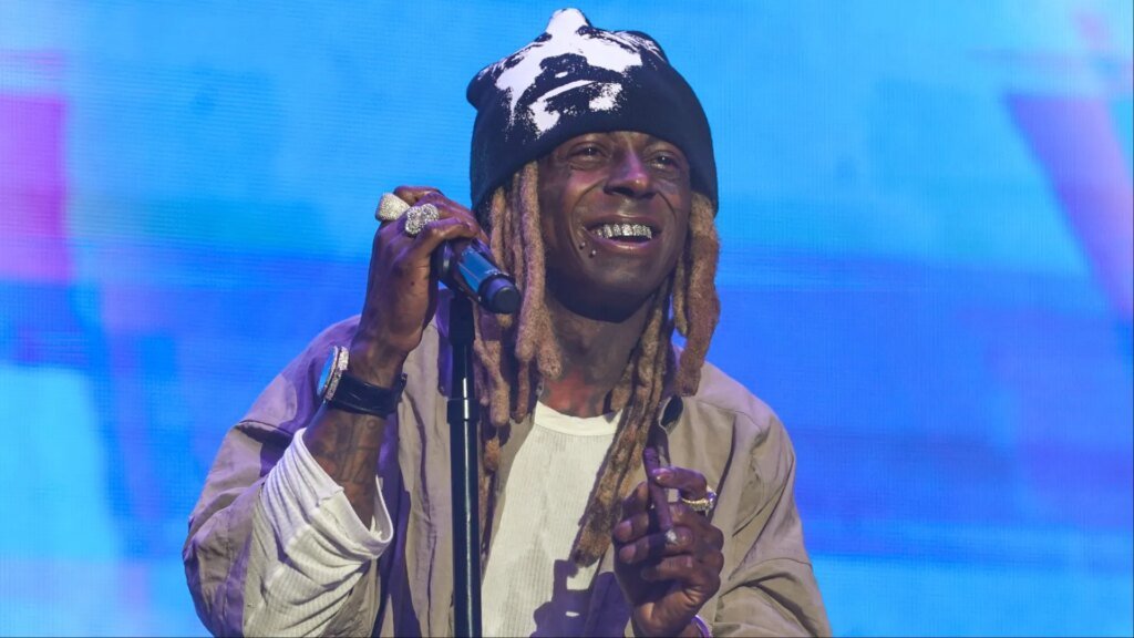 Lil Wayne Post Sparks Mentions Of Jay-Z & His NYC Shows Lil Wayne Post Sparks Mentions Of Jay-Z & His NYC Shows