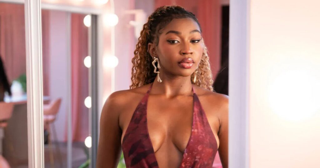 Love Island USA's Amora Found Job as 'Bikini Server' on Craigslist