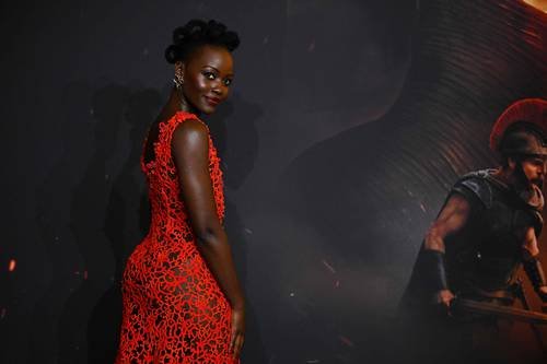 Lupita Nyong’o, Helena de Troya en La Odisea Lupita Nyong’o, Helena de Troya en La Odisea