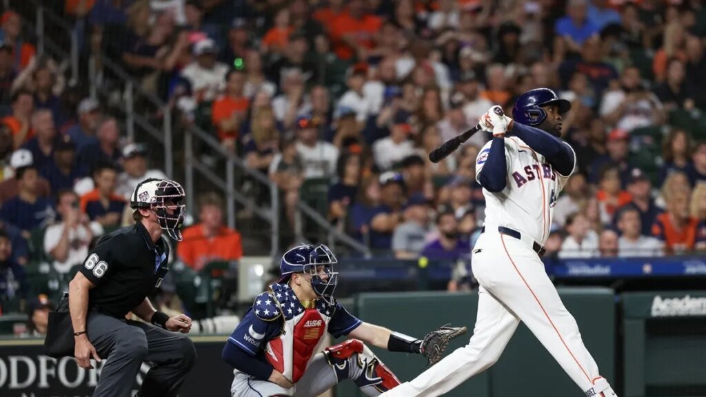 MLB roundup: Astros rally to snap Rays' 9-game winning streak
