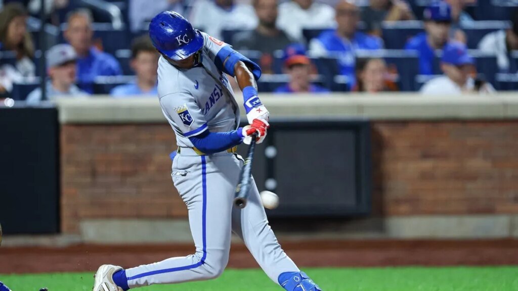 MLB roundup: Royals' Tyler Tolbert equals record with 12 straight hits