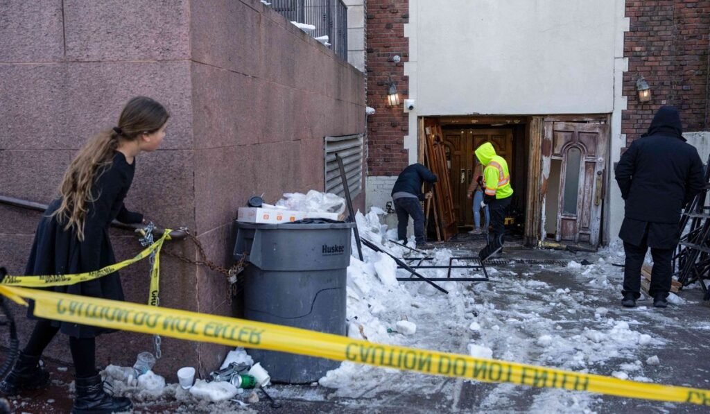 Man gets 6-month sentence for ramming car into Jewish group’s N.Y. world headquarters