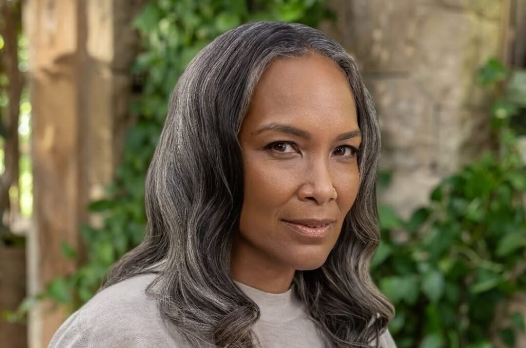 Mara Brock Akil Steps Into Fiction with a Debut Novel About Confronting the Past Mara Brock Akil Steps Into Fiction with a Debut Novel About Confronting the Past