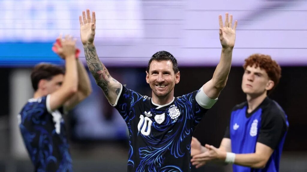 Messi leads Argentina rally, extends England’s decades of disappointment Messi leads Argentina rally, extends England's decades of disappointment