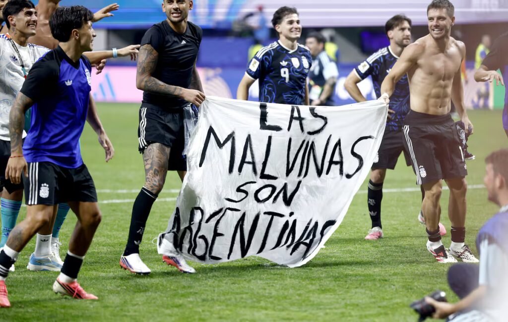 Milei government protests British military vessel’s presence in Argentine waters | International