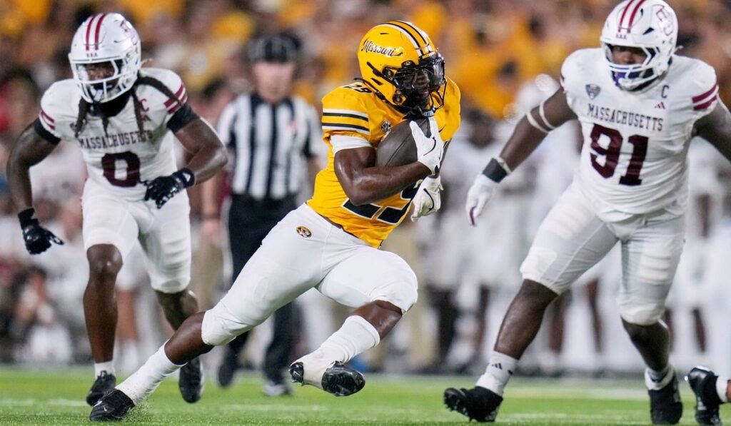 Mizzou RB Ahmad Hardy on the mend after shooting; coach says there’s no place for gun violence Mizzou RB Ahmad Hardy on the mend after shooting; coach says there’s no place for gun violence
