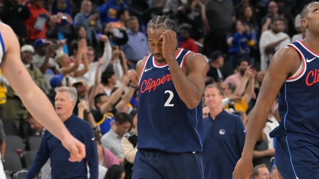 NBA nixes Kawhi Leonard trade to Raptors pending investigation in Clippers NBA nixes Kawhi Leonard trade to Raptors pending investigation in Clippers