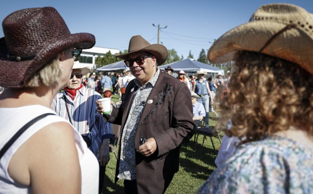 Nenshi apologizes for ‘harm’ caused by photo of him with Israeli ambassador Nenshi apologizes for 'harm' caused by photo of him with Israeli ambassador