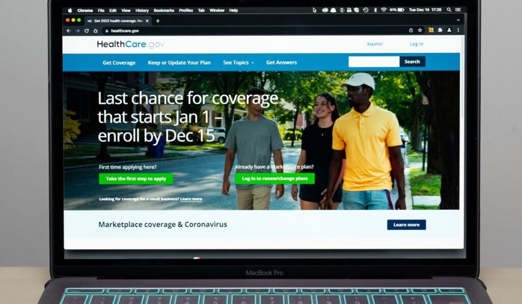 Obamacare rolls shrank dramatically in many states over the past year, new federal data shows Obamacare rolls shrank dramatically in many states over the past year, new federal data shows