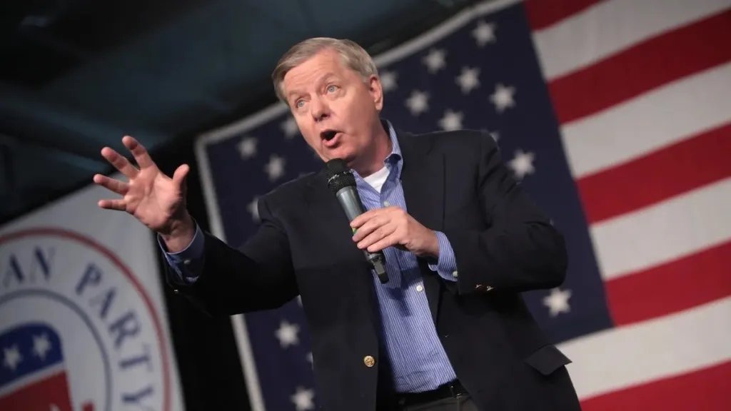 Obviously impressed by the nice reception the NDP gave him, Sen. Lindsay Graham said Donald Trump made him ‘want to move to Canada’ Obviously impressed by the nice reception the NDP gave him, Sen. Lindsay Graham said Donald Trump made him ‘want to move to Canada’