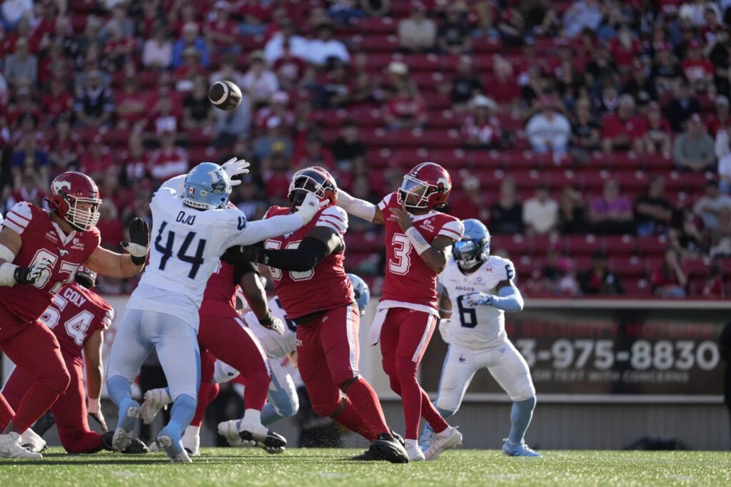 'One of the better games I've ever seen': Vernon Adams Jr. etches himself into Calgary Stampeders' record book