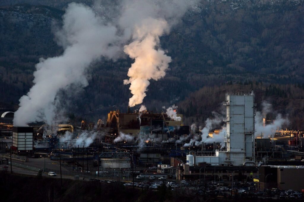 Ottawa to invest up to $400 million in Teck critical minerals smelter in B.C. Ottawa to invest up to $400 million in Teck critical minerals smelter in B.C.
