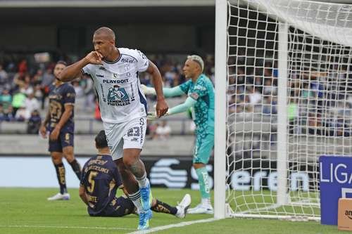 Pachuca tumba 3-0 a Pumas en su debut en el Apertura 2026 Pachuca tumba 3-0 a Pumas en su debut en el Apertura 2026