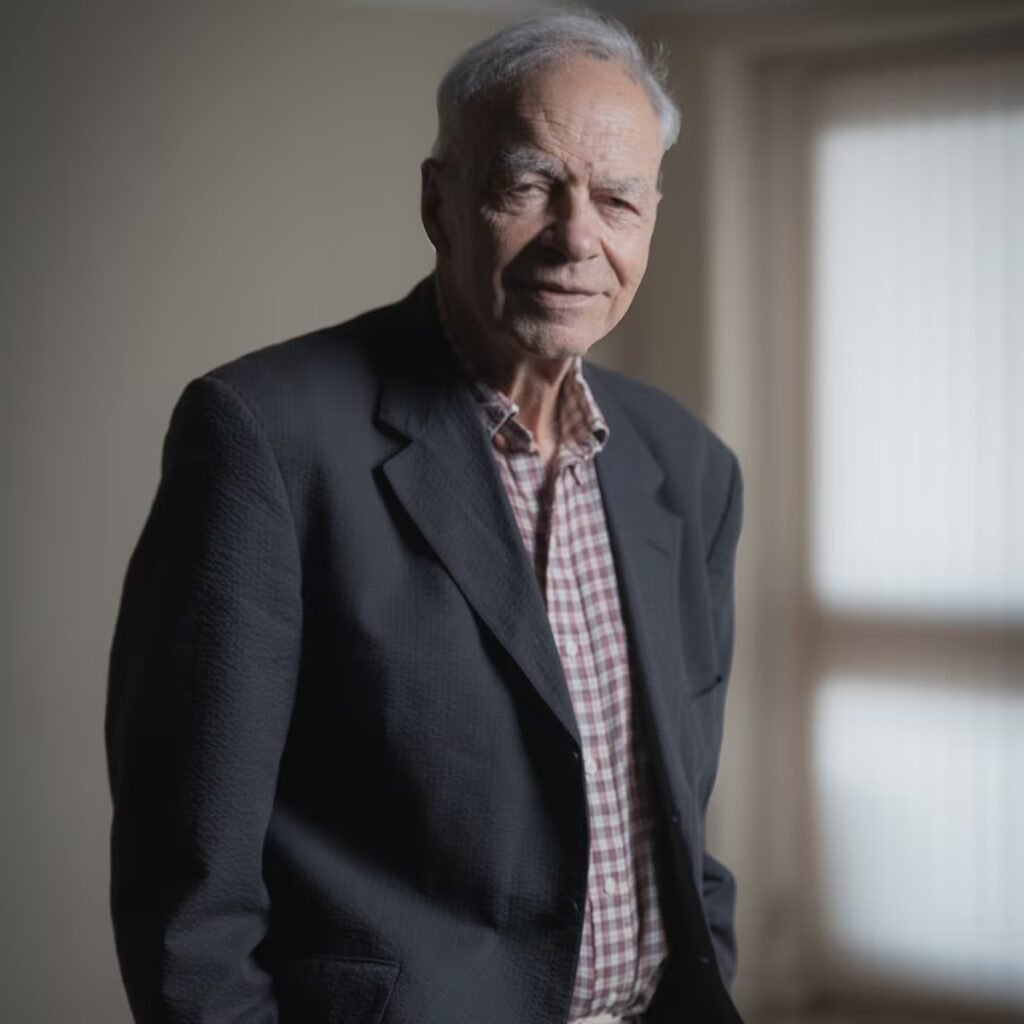 Peter Singer, philosopher: ‘People still think the animals we eat live out in the fields, outdoors’ | Culture
