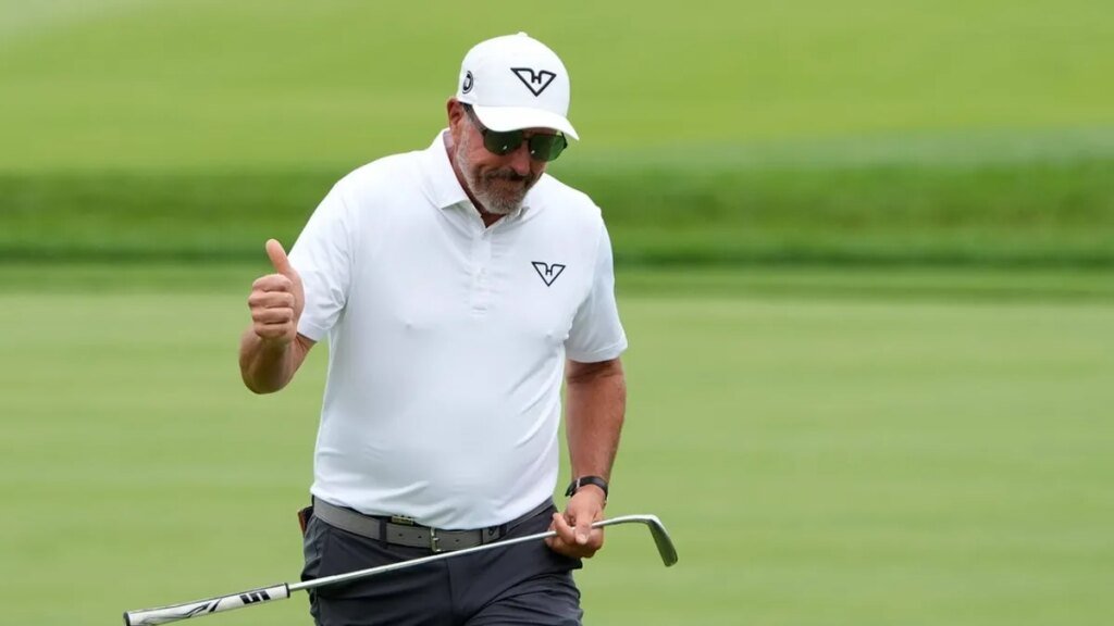 Phil Mickelson dismisses misconduct expose as ‘click-bait narrative’ Phil Mickelson dismisses misconduct expose as 'click-bait narrative'