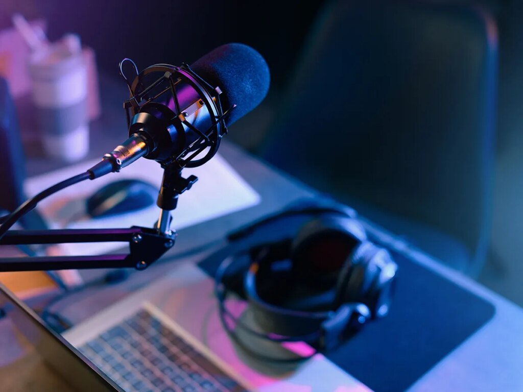 Podcast couple wins defamation suit against rival over incest claims Podcast couple wins defamation suit against rival over incest claims