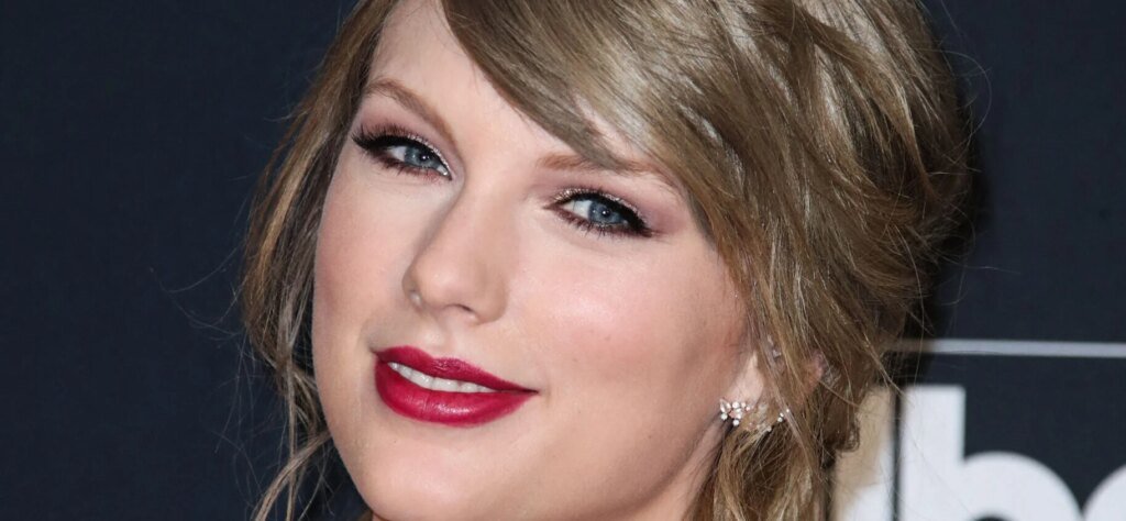 Police Escort Erratic Man Outside Taylor Swift’s Rehearsal Dinner Police Escort Erratic Man Outside Taylor Swift's Rehearsal Dinner