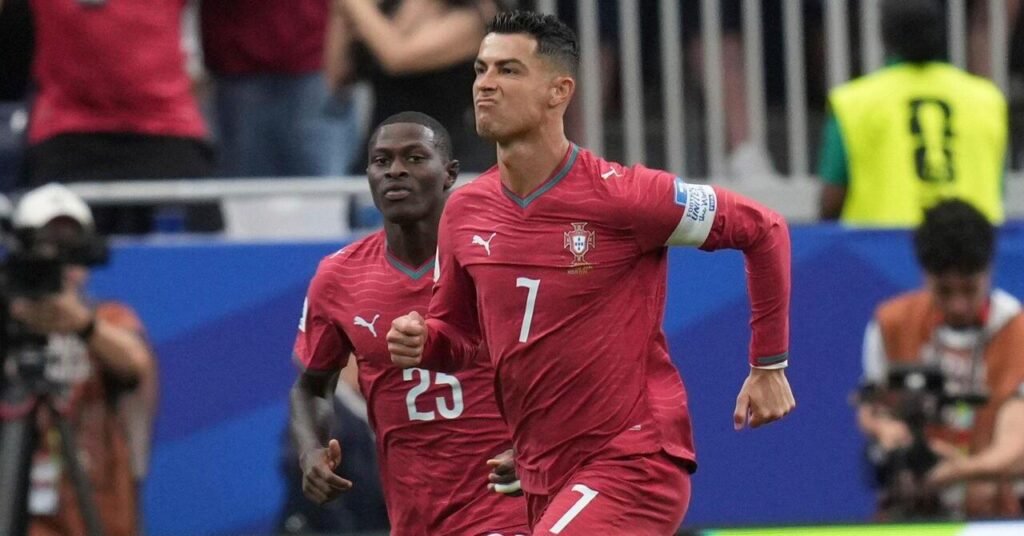 Portugal v Croatia: Commentary, updates, goals and stats as Ronaldo looks to end Modric's career