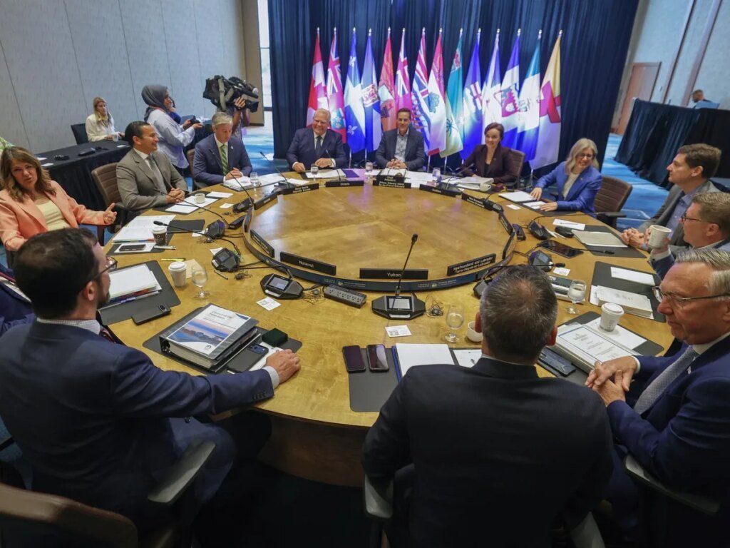 Premiers call on Ottawa to return to paying 50% of health-care costs Premiers call on Ottawa to return to paying 50% of health-care costs