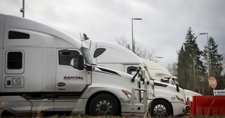 Quebec tightens licence transfers for some Ontario truck drivers after crashes Quebec tightens licence transfers for some Ontario truck drivers after crashes
