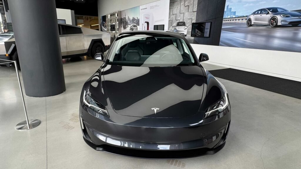 RCMP investigating B.C. Tesla driver who was seemingly asleep on the highway RCMP investigating B.C. Tesla driver who was seemingly asleep on the highway