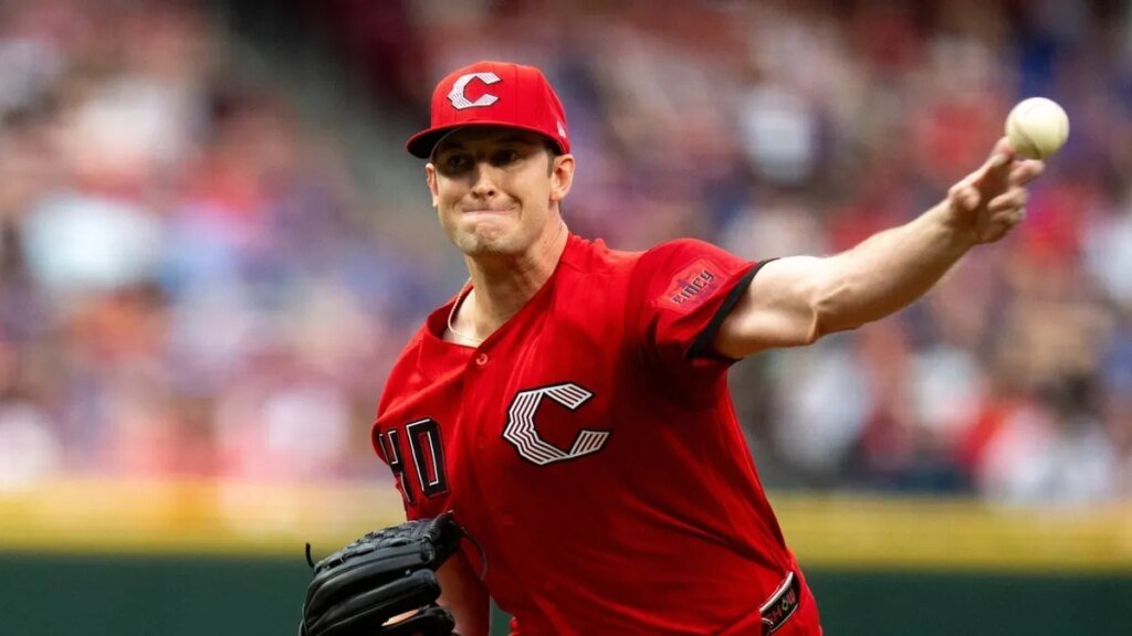 Reds place LHP Nick Lodolo (finger blister) on 15-day injured list
