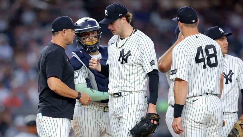 Reeling Yankees face critical series with AL East-leading Rays Reeling Yankees face critical series with AL East-leading Rays