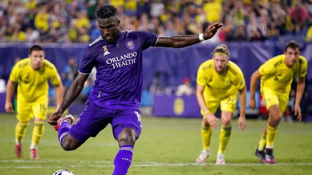 Report: Striker Daryl Dike returning to Orlando City Report: Striker Daryl Dike returning to Orlando City