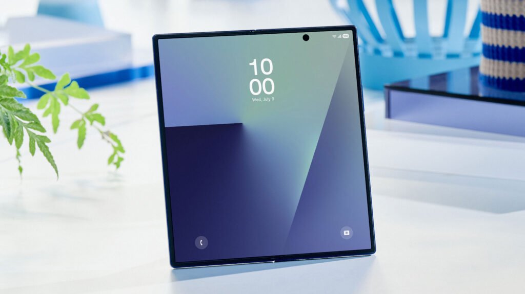 Samsung’s New Foldable Display Technology Is Harder To Damage And Resists Creases Samsung's New Foldable Display Technology Is Harder To Damage And Resists Creases