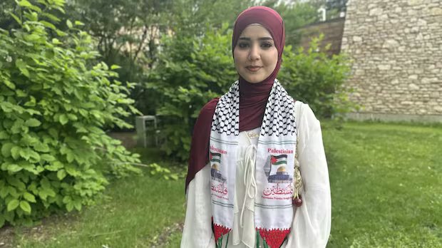 Saskatoon teen wants apology after school removed her keffiyeh-inspired scarf during grad ceremony Saskatoon teen wants apology after school removed her keffiyeh-inspired scarf during grad ceremony