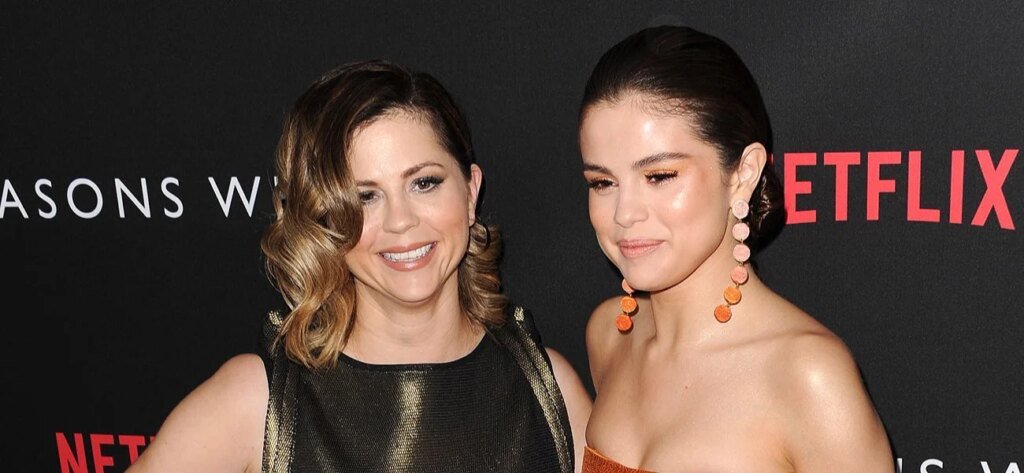 Selena Gomez’s Mother Sparks ‘Issues’ With Daughter Selena Gomez’s Mother Sparks ‘Issues’ With Daughter