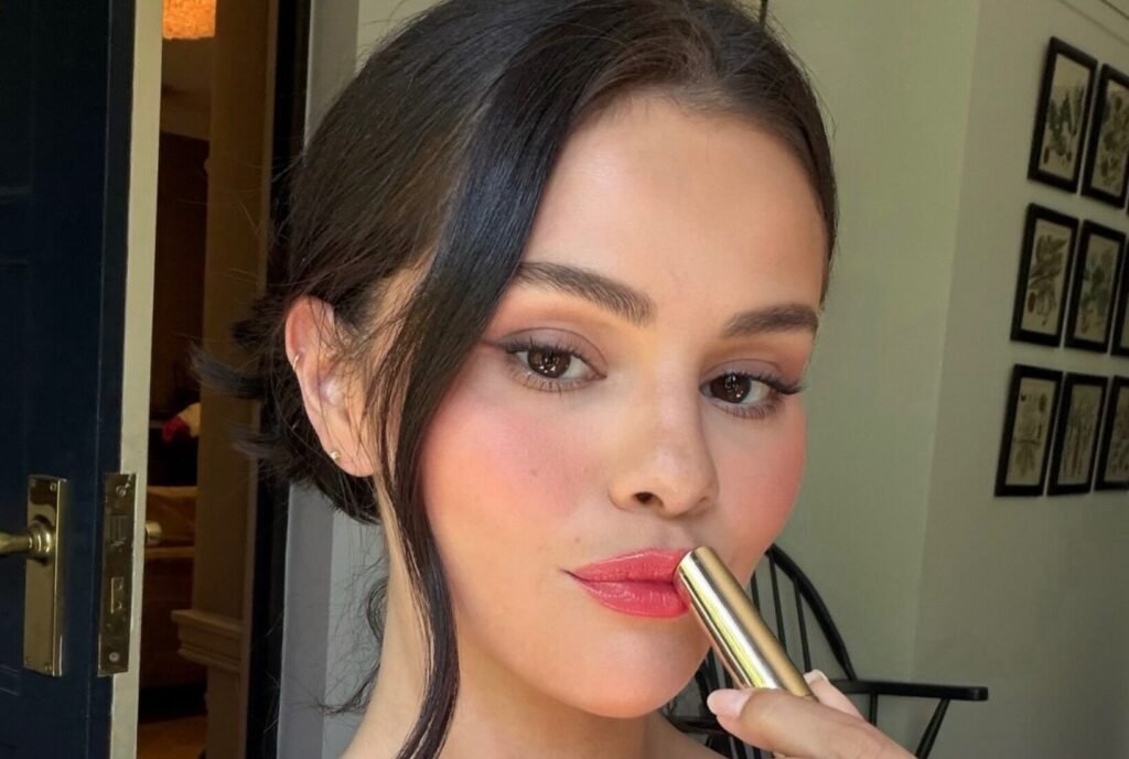Selena Gomez’s Rare Beauty Launches Soft Pinch Lip Oil Sticks in 8 Shades Selena Gomez’s Rare Beauty Launches Soft Pinch Lip Oil Sticks in 8 Shades