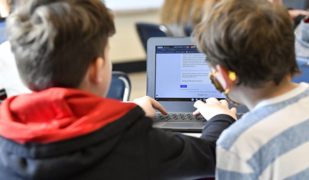 Senate panel to take up kids online safety, AI bills in early August Senate panel to take up kids online safety, AI bills in early August